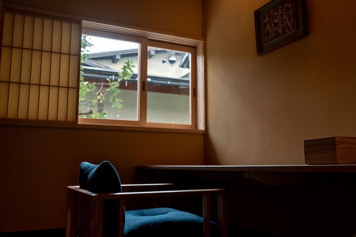 Room 14 of 68