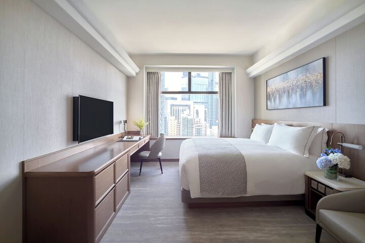 Room 11 of 82