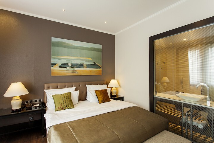 Room 31 of 74