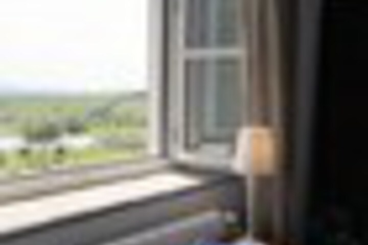 Room 38 of 168