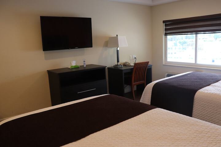 Superior 2 Double Beds (3 of 9)