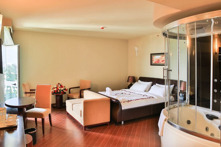 Room 12 of 49