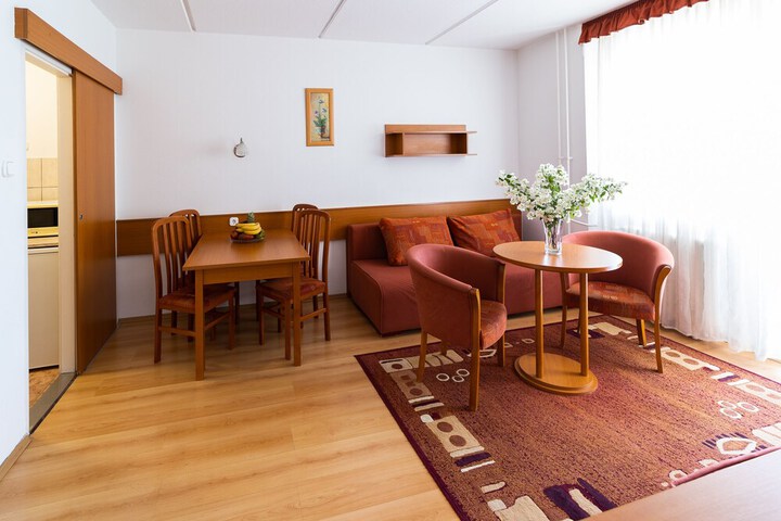 Room 15 of 63