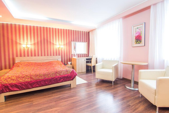 Room 28 of 66