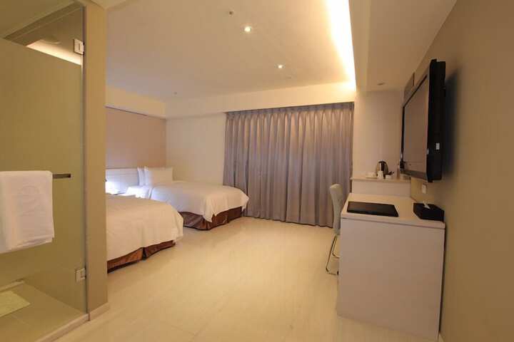 Room 17 of 62