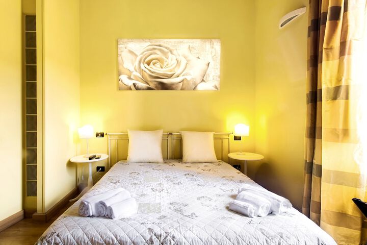 Room 7 of 30