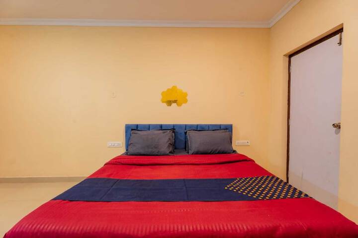 Room 8 of 31