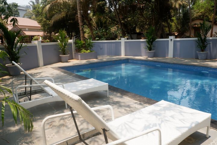 Pool 56 of 84