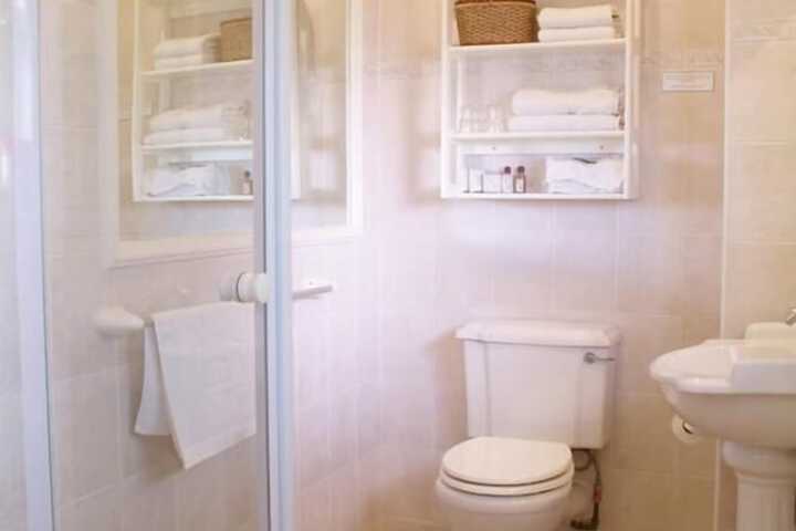 Room 6 of 21