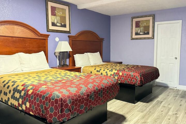 Deluxe Double Room 2 Bedrooms (3 of 4)