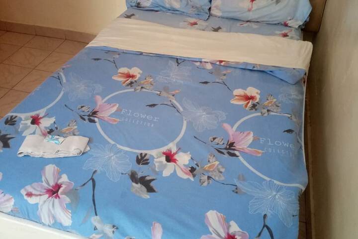 Room 4 of 14