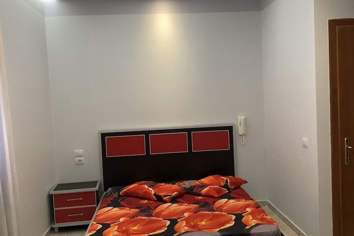 Room 6 of 20