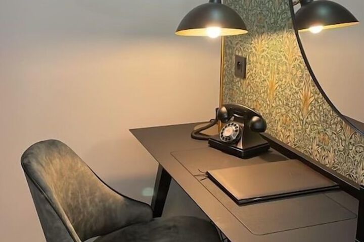 Room 6 of 26