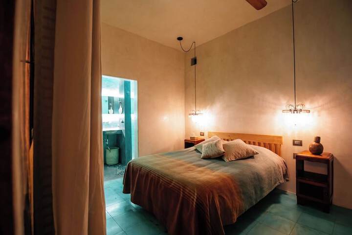 Room 9 of 118