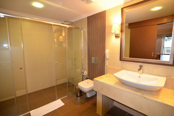 Room 92 of 177