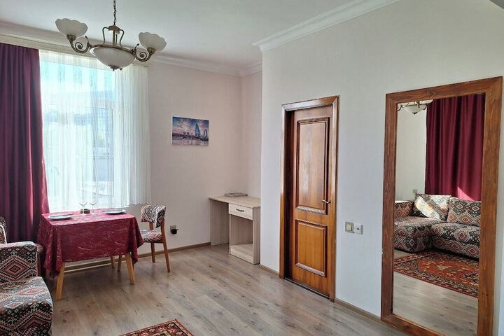 Room 38 of 140