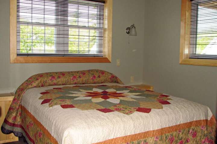Room 33 of 338