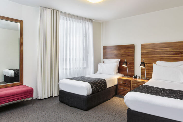 Room 8 of 27