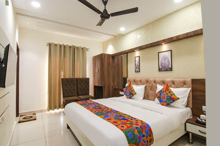Room 19 of 29