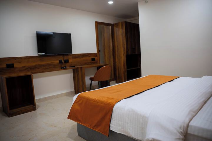 Room 15 of 31