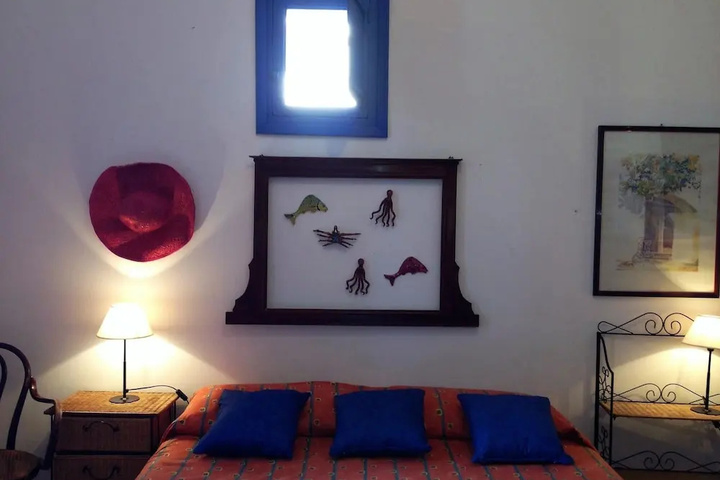 Room 2 of 21
