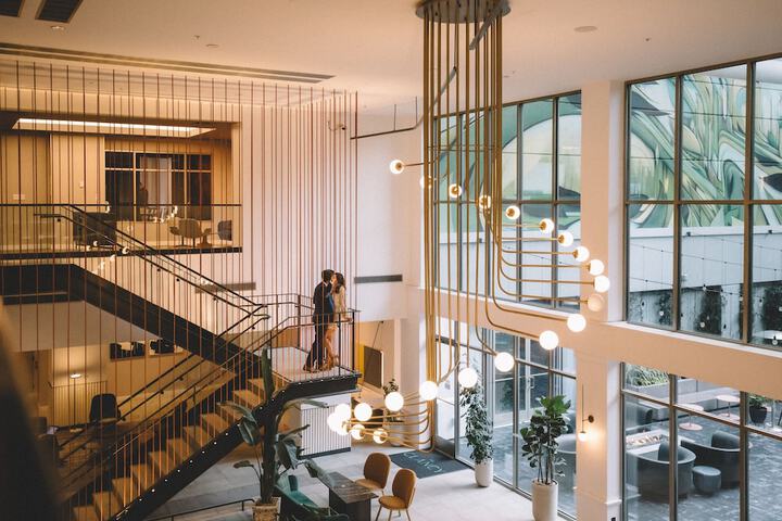 Lobby lounge