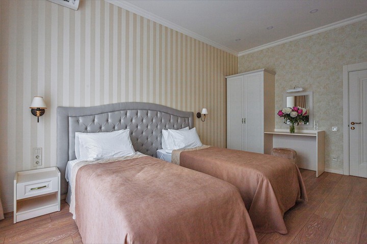 Room 38 of 40