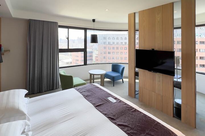 Room 20 of 53