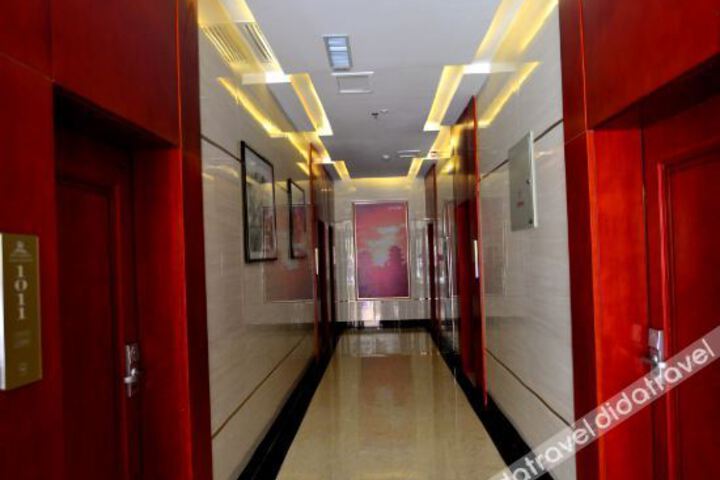 Hotel Interior 7 of 22