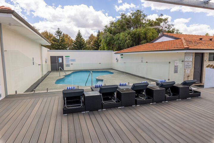 Pool 24 of 41