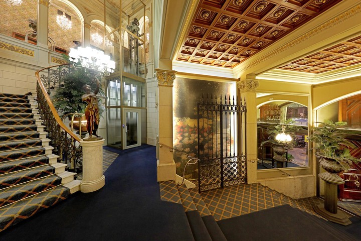 Hotel 2 of 85