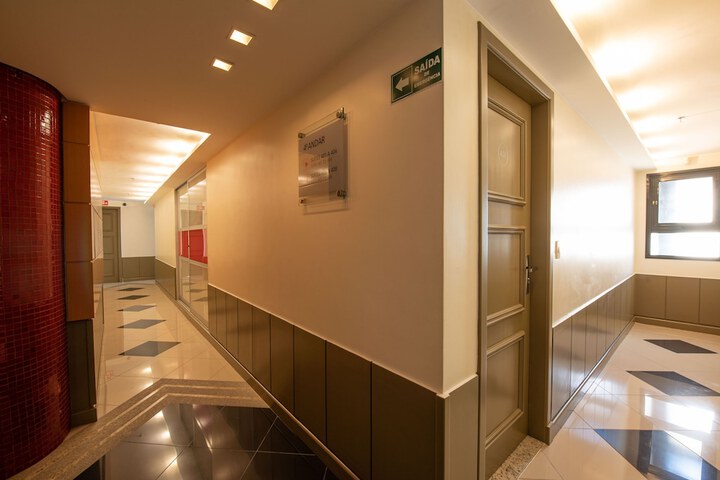 Ballroom/Hall 41 of 46