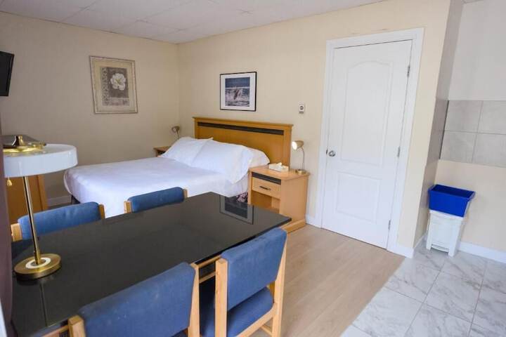 Room 8 of 45