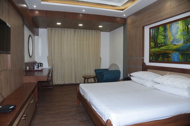 Room 16 of 39