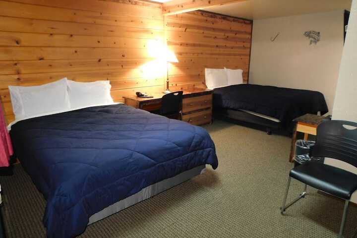 Room 4 of 25