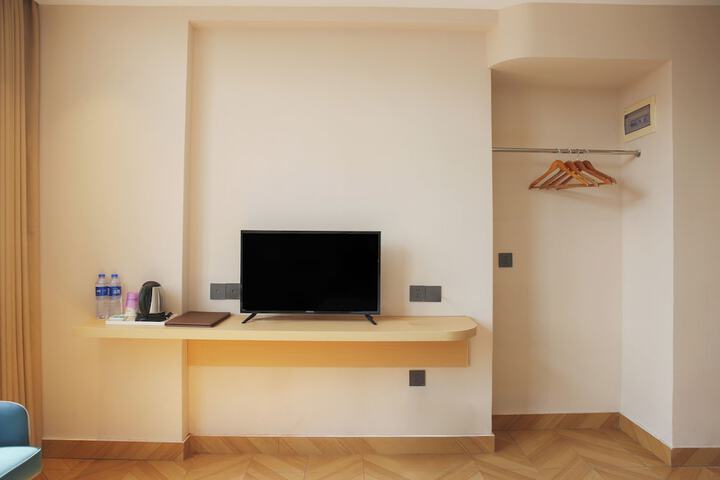 Room 20 of 30