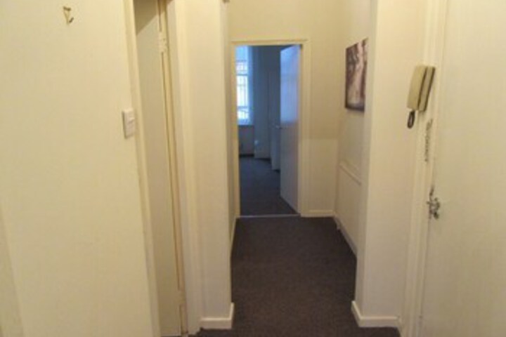 Room 13 of 16