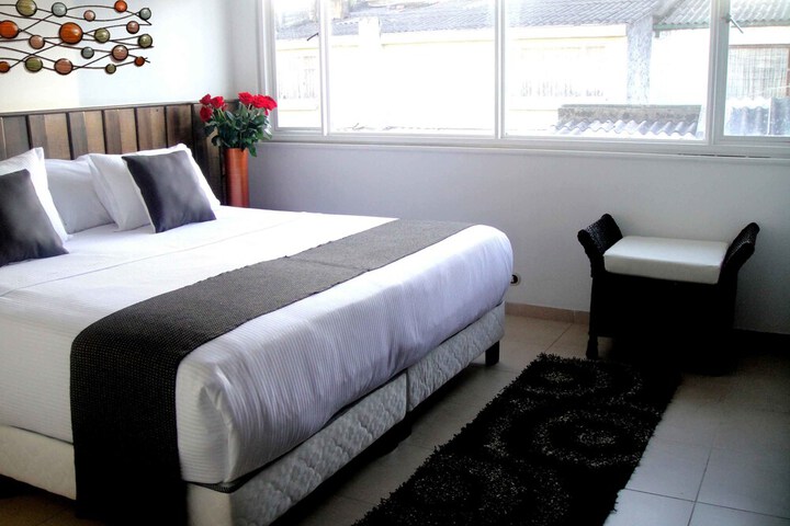 Photo of Hotel Boutique Embajada de la Feria