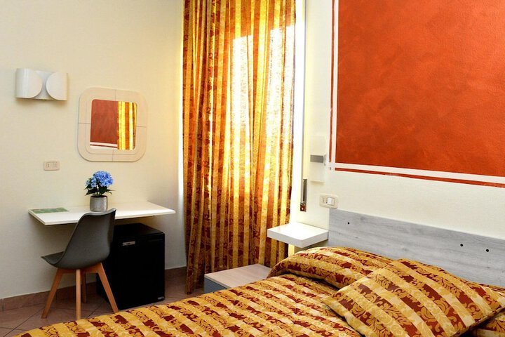 Room 48 of 109