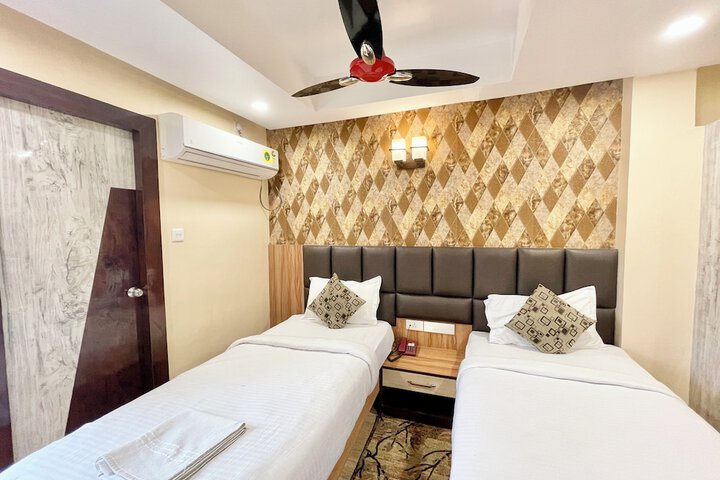 Room 43 of 159