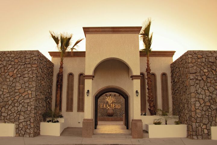 Exterior of Finca el Cielo