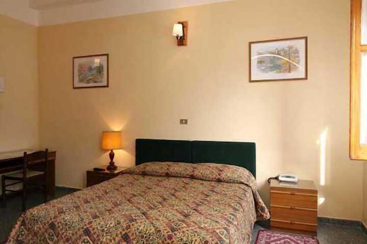 Room 9 of 57