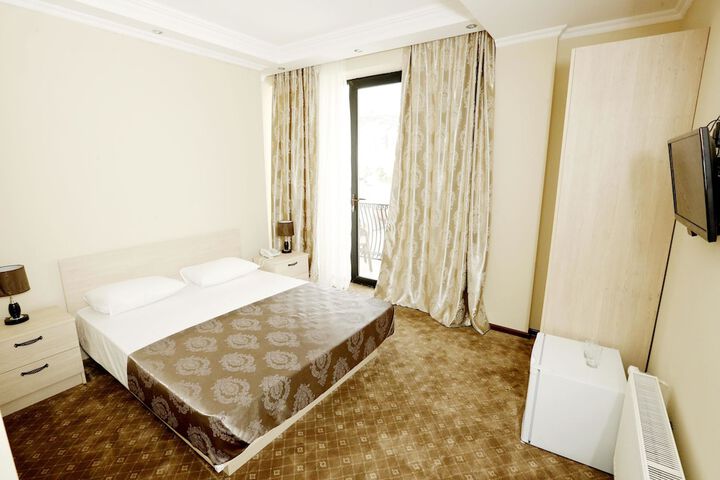 Room 28 of 52