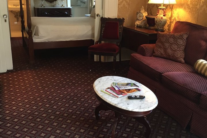 Room 16 of 49