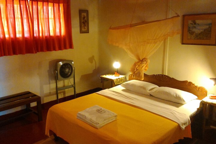 Room 5 of 37