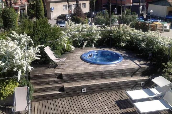 Hotel Pool