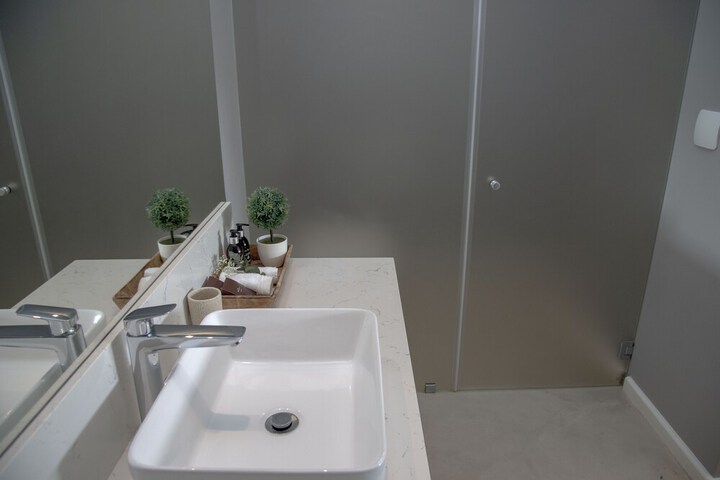 Room 34 of 62