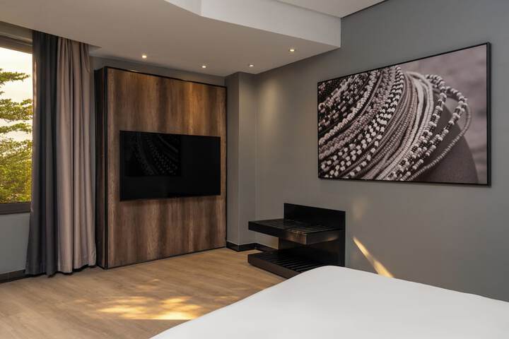 Room 36 of 227