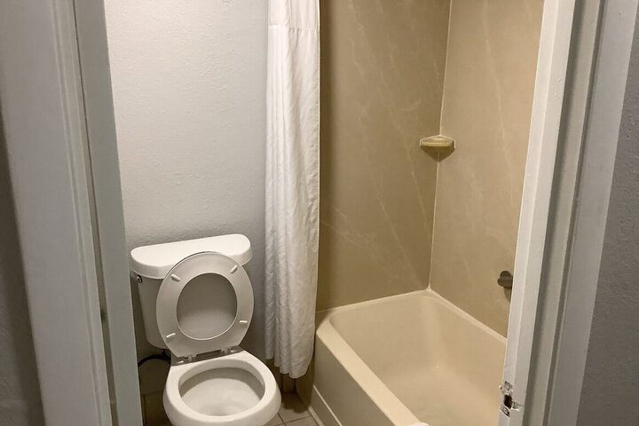 Single King Size Bed (2 of 3)