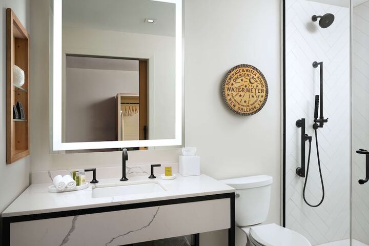 Bathroom shower